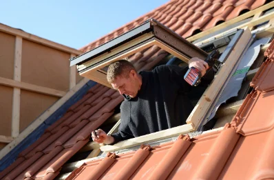 Pose de fenêtres de toit Velux aux Moutiers-en-Auge